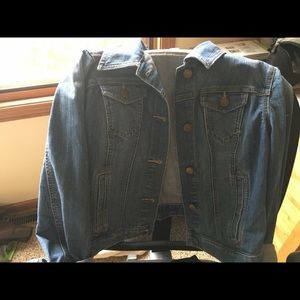 Women’s jean jacket size s